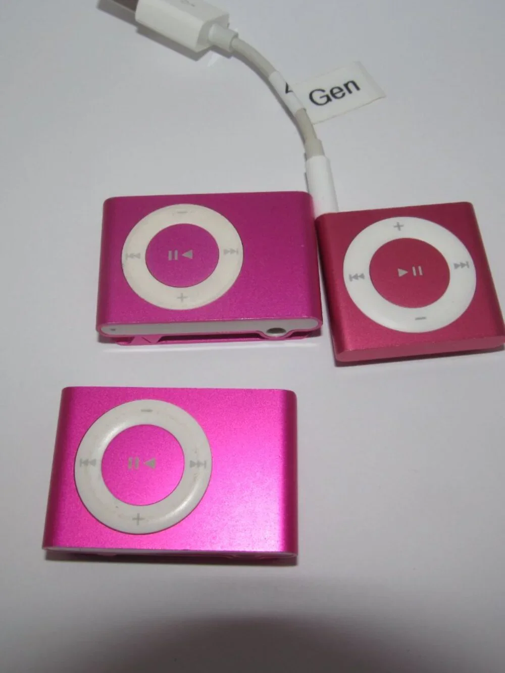 Apple iPod Shuffle Lot of 3 2nd Gen Pink & 4th Gen Pink PARTS OR REPAIR FIX